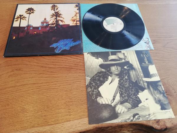 Eagles Hotel California 1976 Asylum Records AS 53051 Deutsche Pressung incl Poster VG+/VG+